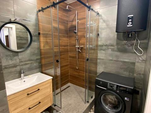 квартира за адресою Сергія Данченка, 32