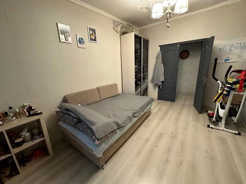 квартира за адресою Космонавтів вул., 27/3