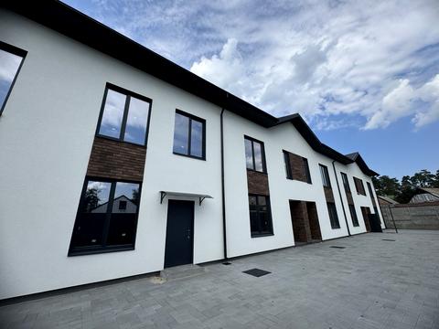 будинок за адресою Сім'ї Шкарівських вул., 12