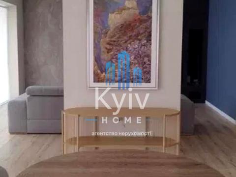 дом по адресу вул. Набережна