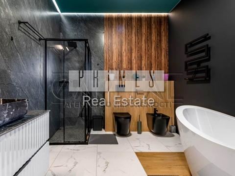 будинок за адресою Вишнева вул.