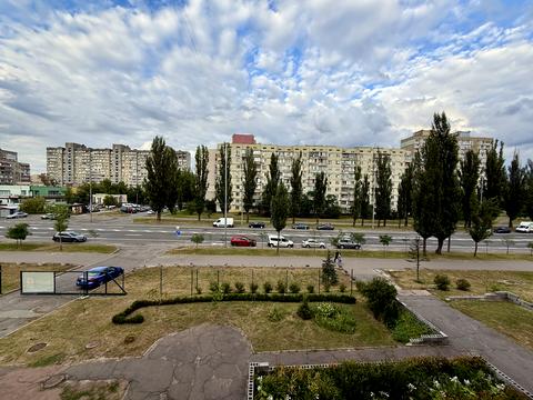 комерційна за адресою Рональда Рейгана вул., 17