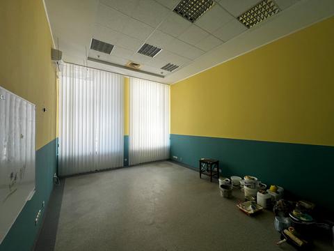 коммерческая по адресу Владимира Моссаковского ул. (Клари Цеткін), 1