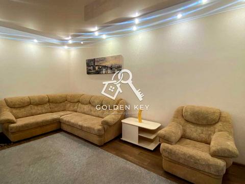 квартира за адресою Революційна, 10