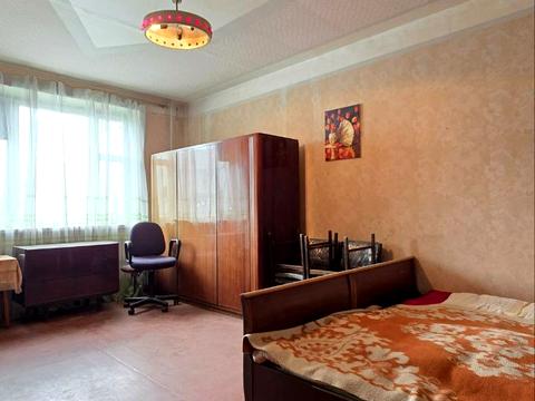 квартира за адресою Яни Червоної вул., 9