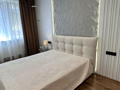 квартира по адресу Молодіжна ул., 8