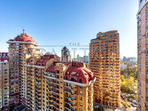 паркоместо по адресу Евгения Коновальца ул. (Щорса), 32-Г