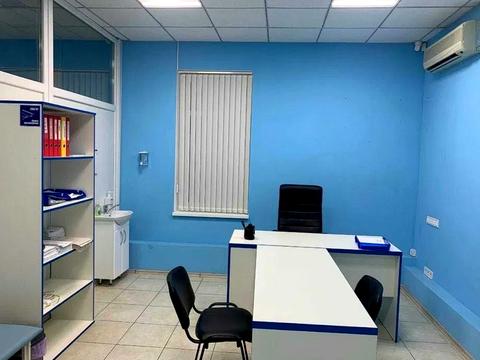 комерційна за адресою Мельницька вул., 1