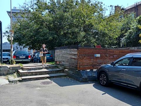 комерційна за адресою Юрія Іллєнка вул. (Мельникова), 5б