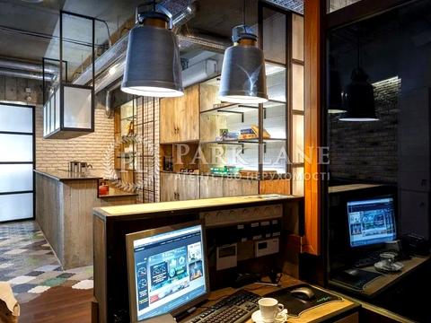 комерційна за адресою Євгена Коновальця вул. (Щорса), 12