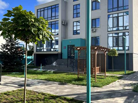 квартира по адресу Защитников ул., 11