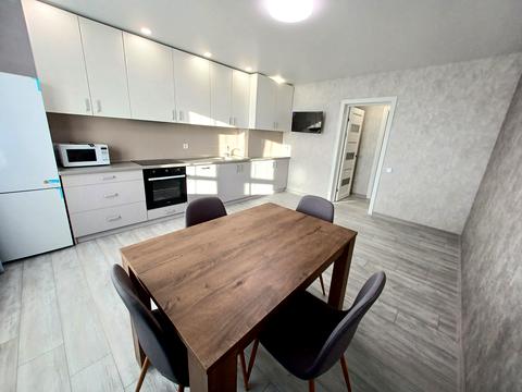 квартира за адресою Академіка Глушкова просп., 123