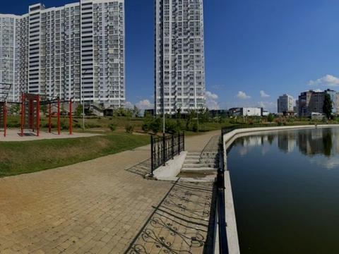 квартира по адресу Ревуцкого ул., 40-В