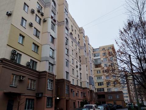 квартира за адресою Нескорених вул., 32б