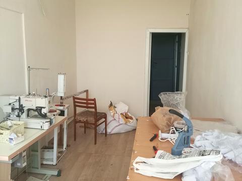 комерційна за адресою Дмитра Іванова вул., 33