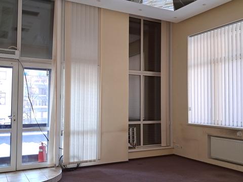 комерційна за адресою Олександра Кониського вул., 28А-30А