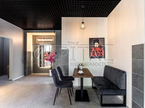 комерційна за адресою Академіка Вернадського бульв., 24