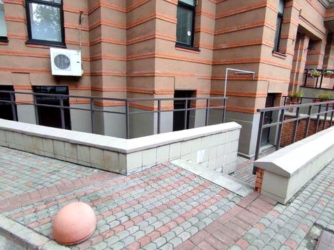 коммерческая по адресу Леси Украинки бульв., 23-А