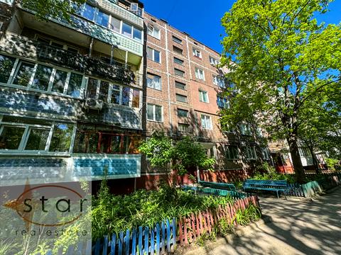 квартира за адресою Космонавтів вул., 10а
