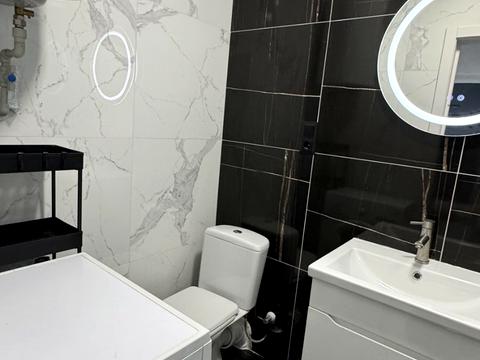 квартира за адресою Августина Волошина вул., 2
