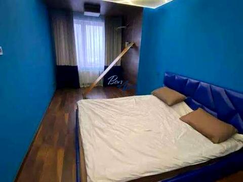 квартира по адресу Академика Глушкова просп., 9-В