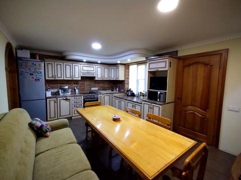 будинок за адресою Центральна, 56