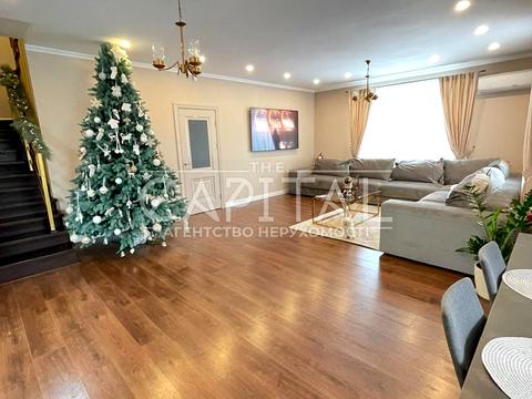 будинок за адресою Центральна вул.