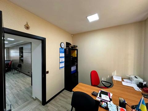 комерційна за адресою чкалова, 32