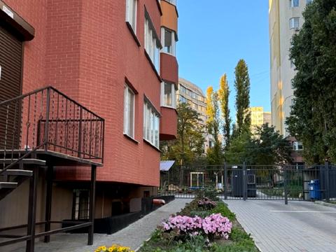 квартира за адресою Євгена Чикаленка вул., 58А