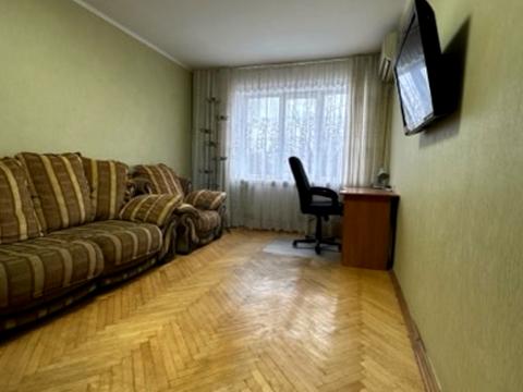 квартира за адресою Зодчих вул., 70