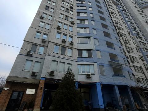 коммерческая по адресу Драгоманова ул., 6-А