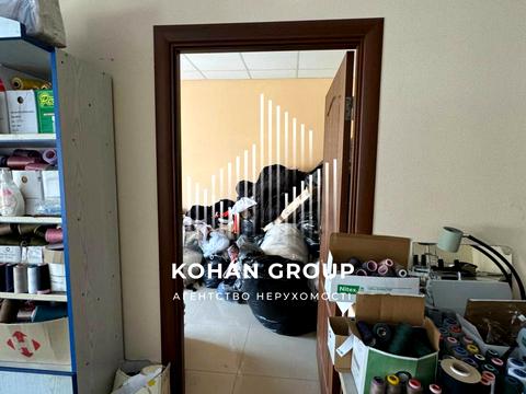 комерційна за адресою Зарічанська вул., 3/1