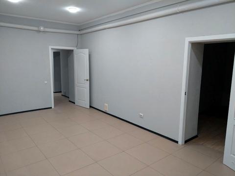 комерційна за адресою Чеська вул., 9
