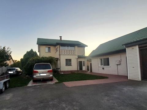 будинок за адресою Центральна вул., 9