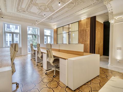 комерційна за адресою Шота Руставелі вул., 22-А