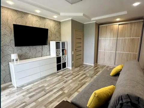 квартира за адресою Пилипа Орлика вул., 1