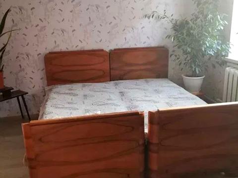 будинок за адресою Дібровна вул., 8