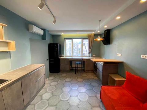 квартира за адресою Андрія Аболмасова вул. (Панельна), 7