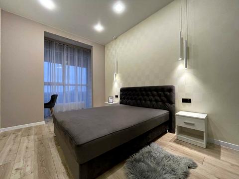 квартира по адресу Зоряний бульв., 1м