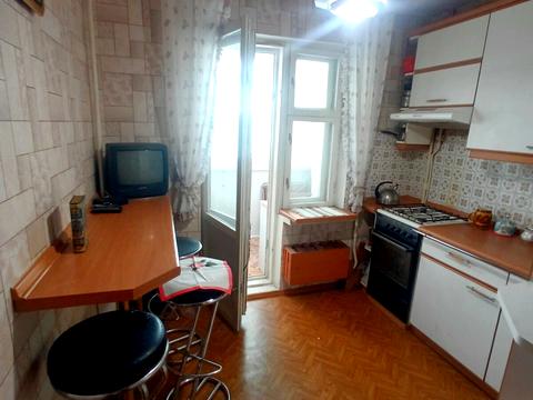 квартира за адресою Автозаводська вул., 93