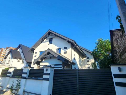 будинок за адресою Райдужна вул.