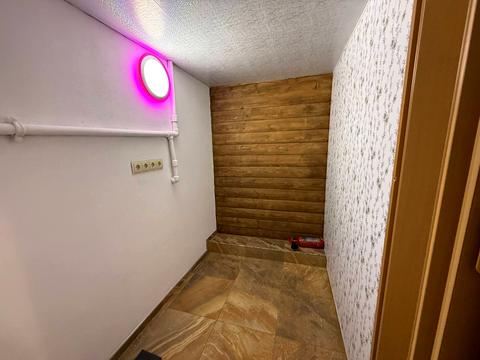 комерційна за адресою Михайлівська вул., 21