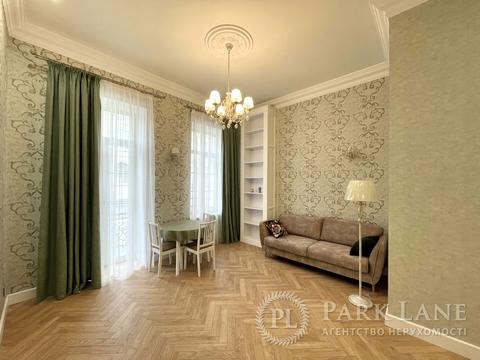 квартира по адресу Андреевский спуск, 3