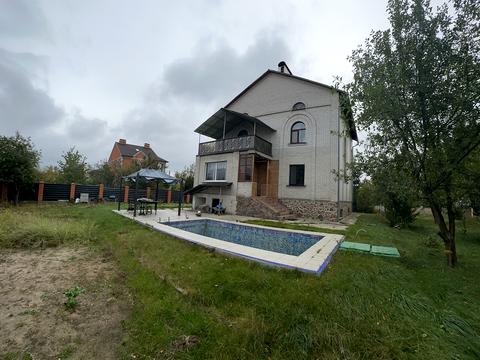 будинок за адресою Рівненська
