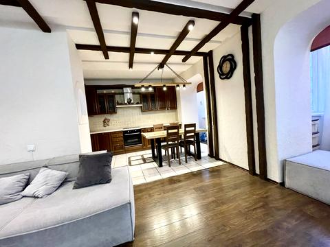 квартира за адресою Степана Рудницького вул. (Академіка Вільямса), 15