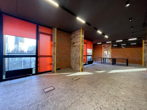 комерційна за адресою Джона Маккейна вул. (Івана Кудрі), 1