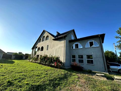 будинок за адресою Приозерна вул.