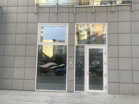 коммерческая по адресу Киев, Раисы Окипной ул., 18
