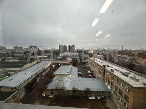 комерційна за адресою Автозаводська вул., 54/16