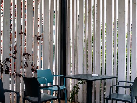 комерційна за адресою Київ, Академіка Книшова вул. (Амурська), 6